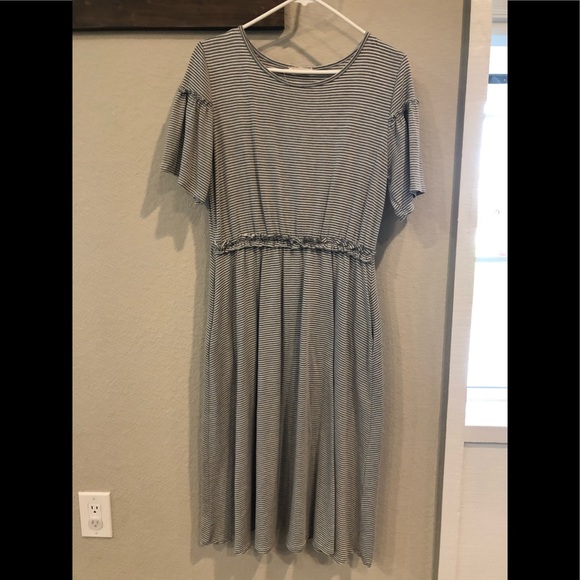 Dress - Picture 1 of 1